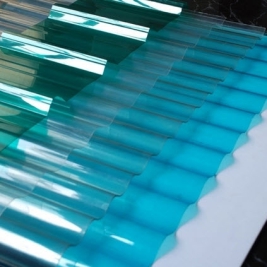 Tôn poly lấy sáng 