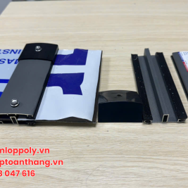 Hệ Nẹp Ron TOTA thi công tấm Poly